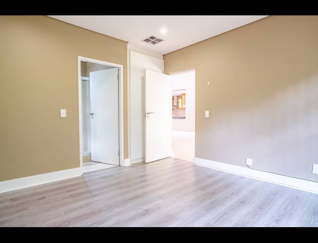4 BEDROOM SIMPLEX FOR SALE IN DAWNCLIFFE